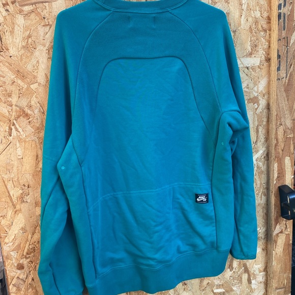 Nike SB Mens Sweatshirt Medium turquoise Skateboarding Spellout Pullover sweater - Picture 3 of 5